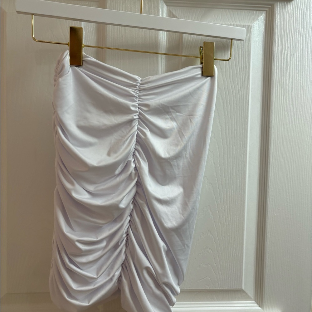 Scrunched mini skirt
